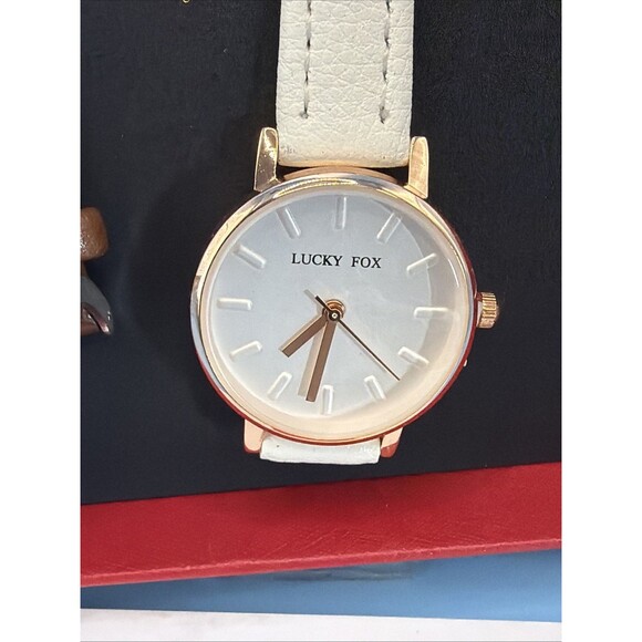 Lucky Fox Ladies Watch 4 piece set In Gift Box. Leather Bands main image 5